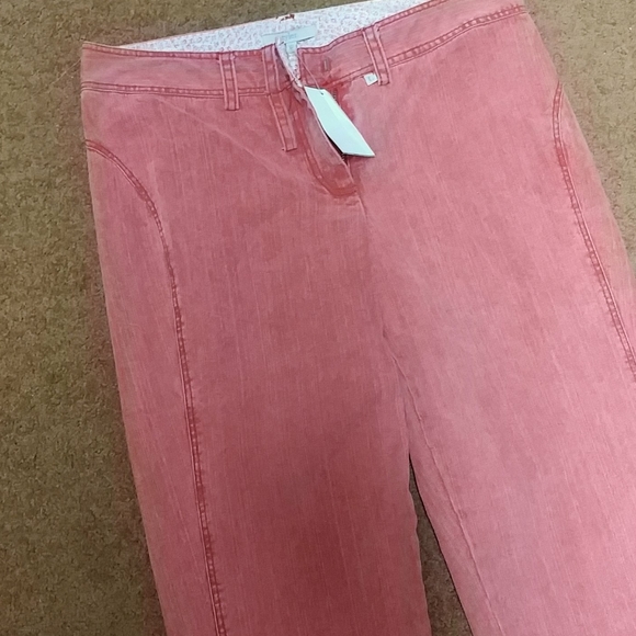 jeans..Firm - Picture 2 of 8